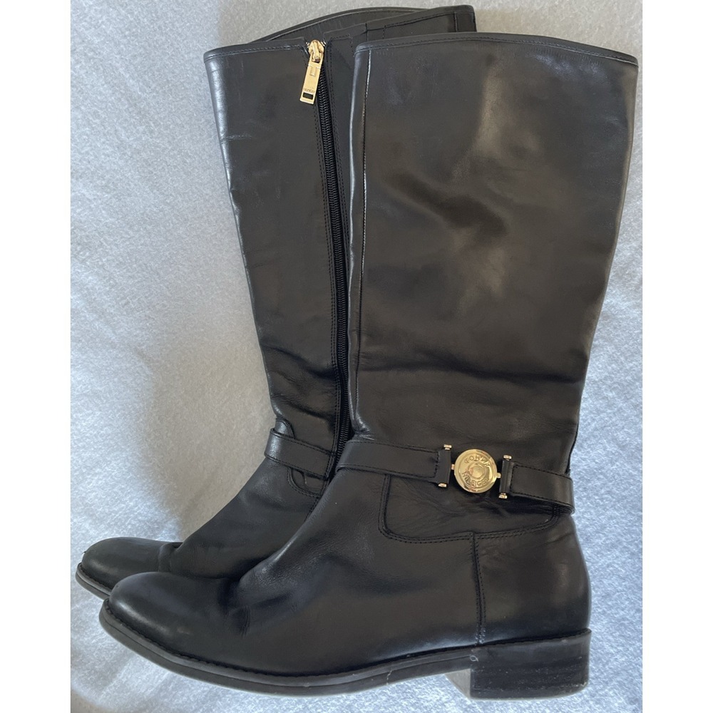 9M TOMMY HILFIGER Women's Dewberry Black Leather Riding Boot Gold Detail